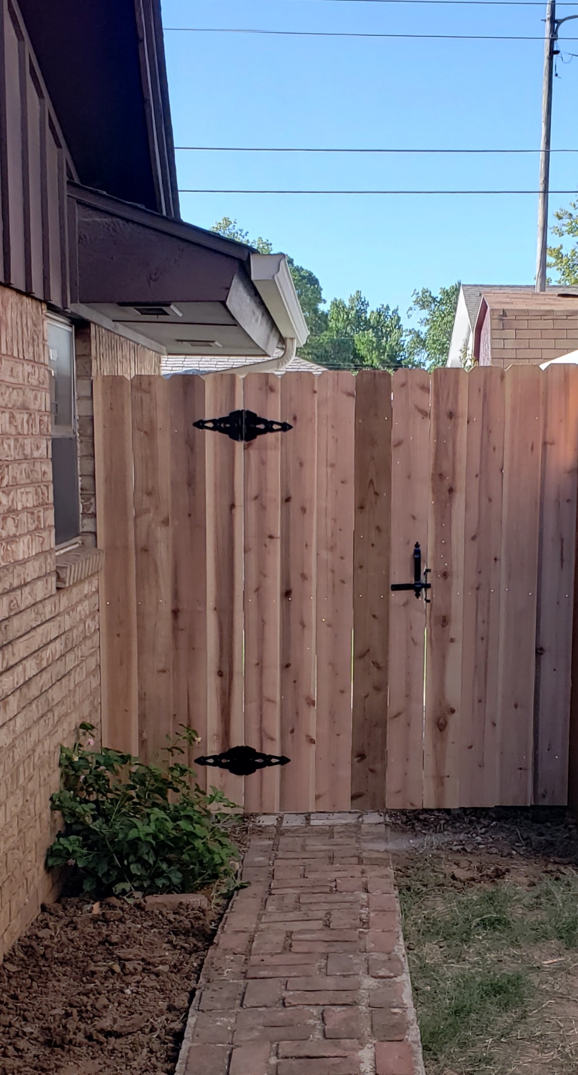 Cates Custom Fence.